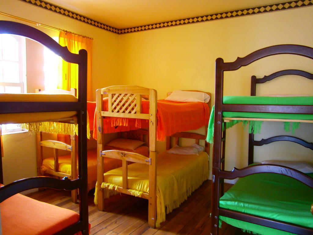 The Yellow House Quito Camera foto