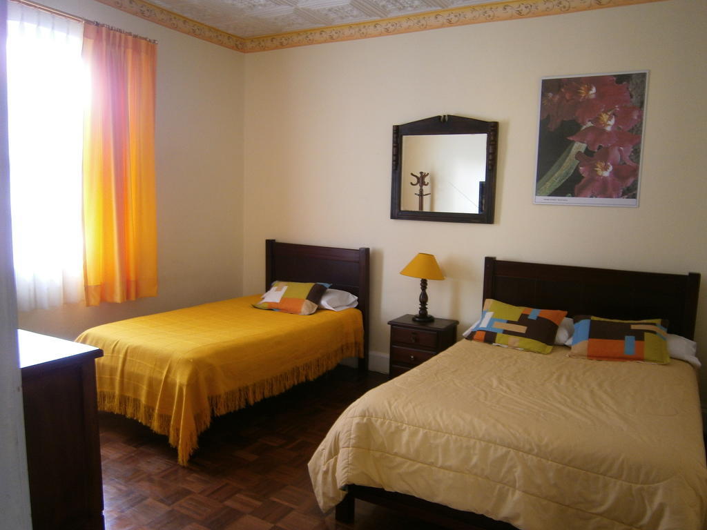 The Yellow House Quito Esterno foto